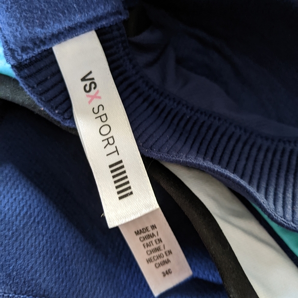 Victoria's Secret Sport Sports Bra size 34C - Picture 6 of 7